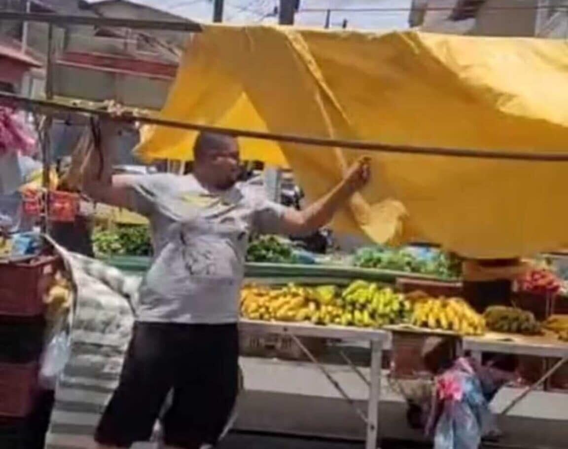 Em São Bernardo feirantes do bairro terra Nova II tiveram com as barracas.
