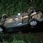 Carro dirigido por menor de idade atinge veículo de casal que seguia para a igreja em Ribeirão Pires