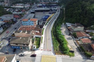 Intervenção concluída entre as ruas Santinho Gianasi e Nazareno Romaldini integra obra de R$ 8,8 milhões e amplia a mobilidade urbana em Ribeirão Pires