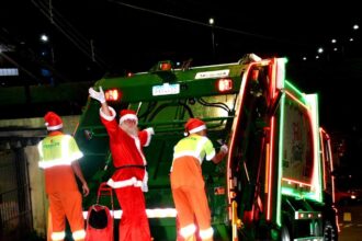 Garis levam a magia do Natal para as ruas de Santo André