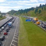 Rodovias Anchieta e Imigrantes apresentam lentidão em direção ao litoral   