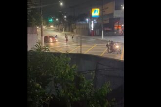 Motorista atropela homem ao confundir perseguição com assalto em São Bernardo  