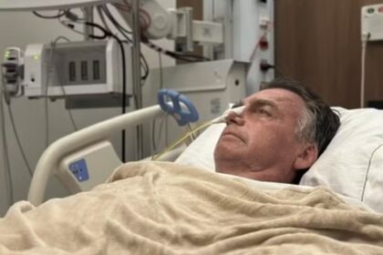 Bolsonaro passa por cirurgia em Brasília e segue em observação