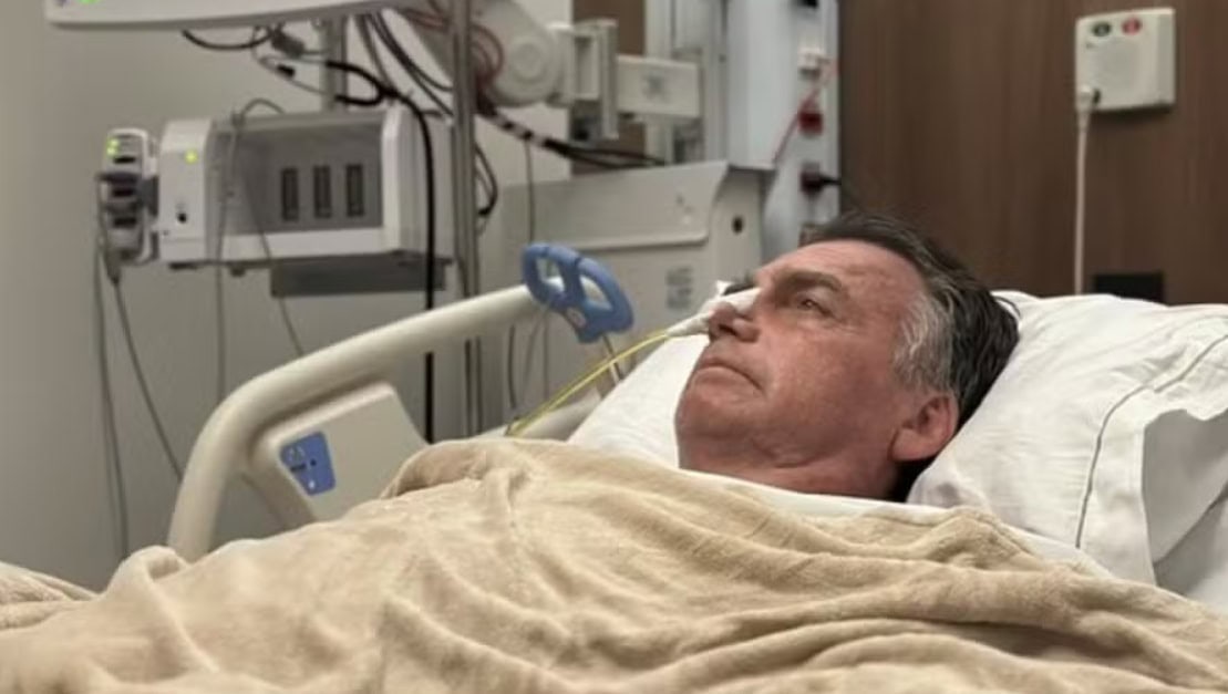 Bolsonaro passa por cirurgia em Brasília e segue em observação
