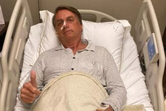 Procedimento de bloqueio do nervo frênico será feito em Bolsonaro após medicamento não surtir efeito.