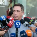 Médicos que acompanham o ex-presidente Jair Bolsonaro, internado desde a véspera de Natal para realização de procedimentos cirúrgicos, atualizaram seu estado de saúde e confirmaram alta para a manhã desta quinta. Foto: Agência Brasil