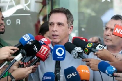 Médicos que acompanham o ex-presidente Jair Bolsonaro, internado desde a véspera de Natal para realização de procedimentos cirúrgicos, atualizaram seu estado de saúde e confirmaram alta para a manhã desta quinta. Foto: Agência Brasil