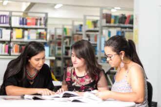 Formação de profissionais com competências essencialmente humanas ganha força diante do avanço da IA nas profissões