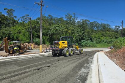 Nova alça de acesso no bairro Santa Luzia em Ribeirão Pires facilita circulação de veículos