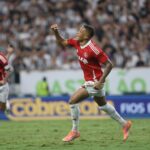 Santos - Internacional - Vitinho
