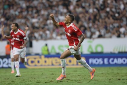 Santos - Internacional - Vitinho