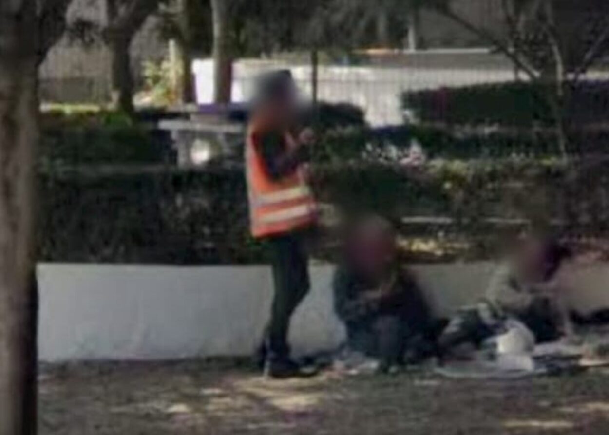 Motorista discute com flanelinha, busca arma e atira em 3 pessoas; uma criança fica ferida em SBC