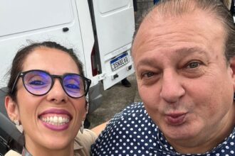 Esbanjando simpatia: Jacquin perguntou à repórter do ABCD Jornal se não ia querer tirar uma foto com ele e foi impossível resistir ao charme do chef.
