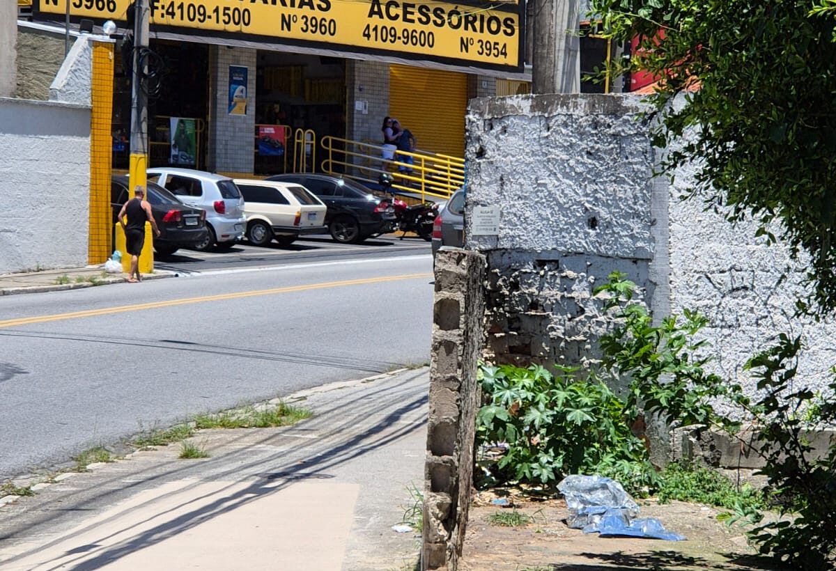 Polícia Civil investiga o encontro de um cadáver registrado na noite de sexta-feira (9), na Avenida Humberto de Alencar Castelo Branco