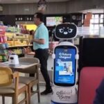 Padaria de São Bernardo inova com robô e faz sucesso na web