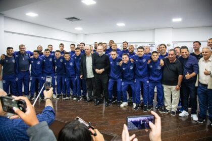 Prefeitura apresenta equipe adulta da Liga São Caetano de Futsal