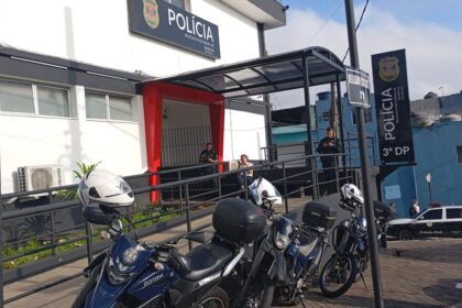 Jovem que teve testa tatuada com "Eu sou ladrão e vacilão" é preso por tentar furtar UBS em Diadema