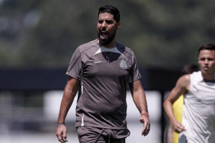 Antonio Oliveira - Corinthians