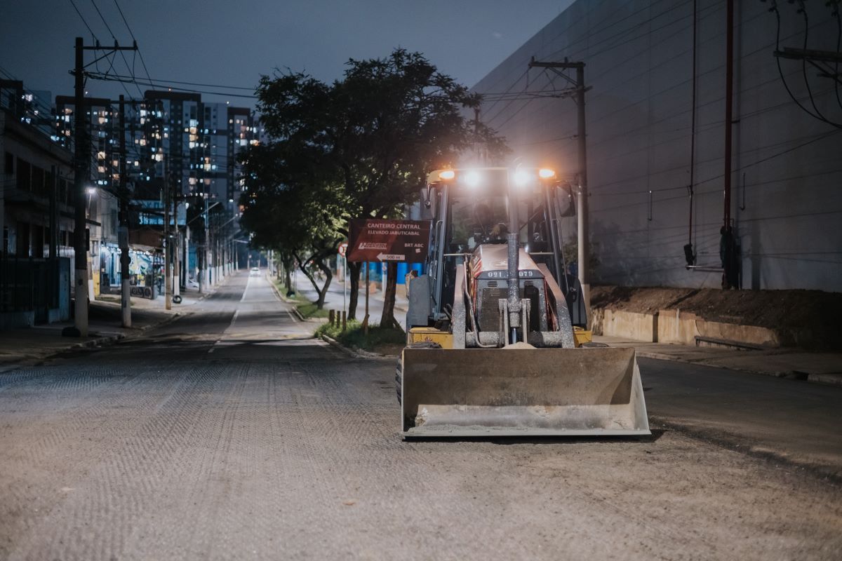 Programa Minha Rua Nova contempla recapeamento da Av. Dr. Rudge Ramos