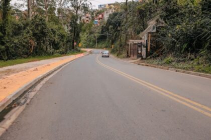 Requalificação de novo trecho da Estrada dos Alvarengas, em São Bernardo, avança e será entregue ainda em janeiro