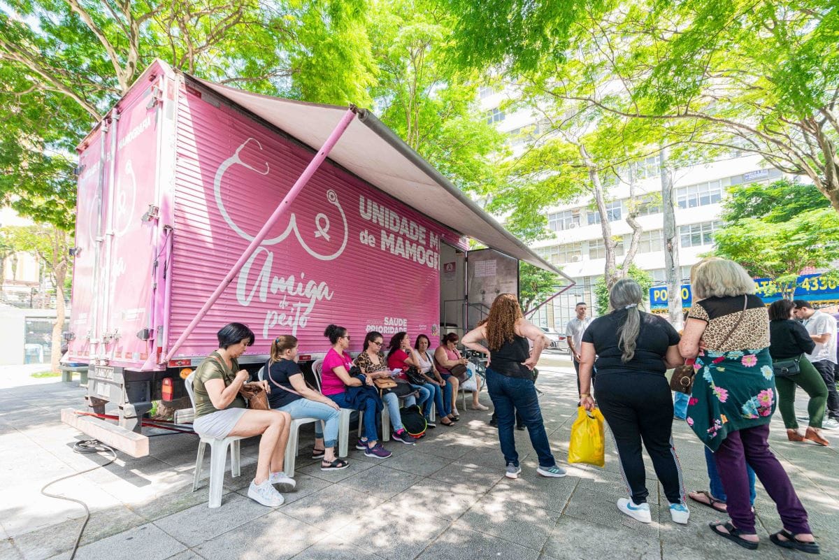 Carreta da Mamografia de São Bernardo mobiliza ação em 11 endereços em janeiro