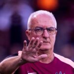 Dorival fala sobre vendas do Corinthians