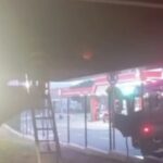 Vigilantes resgatam mulher de incêndio sob o viaduto da Praça dos Bombeiros