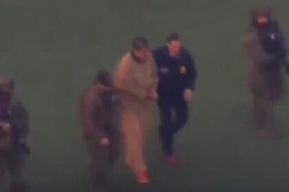 Maduro é levado a tribunal em NY sob forte esquema de segurança após extradição histórica