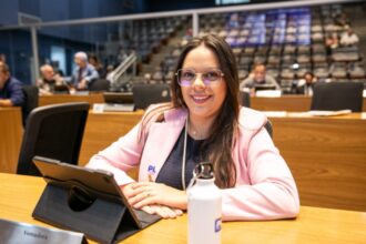 Vereadora de São Bernardo se une a Nikolas Ferreira na 'Caminhada da Liberdade' rumo a Brasília