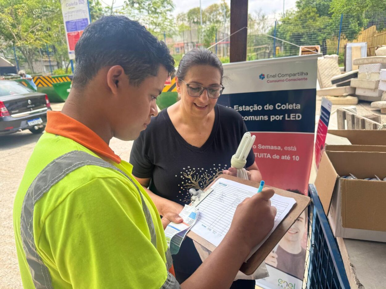 Ação de troca gratuita de lâmpadas ocorre em cinco novas Estações de Coleta de Santo André