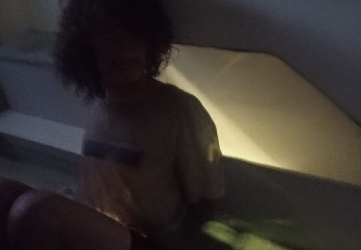 agressor foi imediatamente contido e conduzido ao Distrito Policial, onde a ocorrência foi registrada