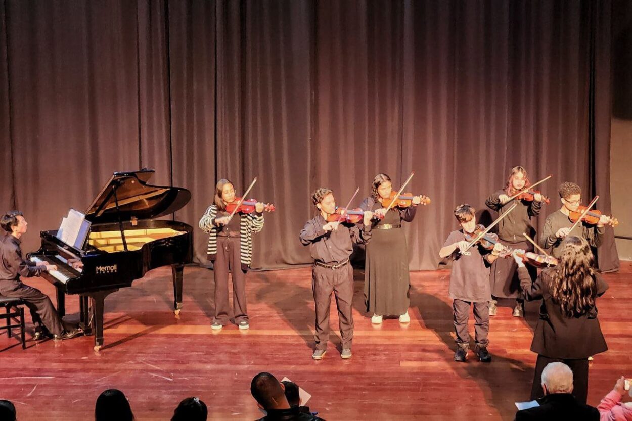 Inscrições abertas para cursos de música gratuitos na Escola Municipal de Artes de Ribeirão Pires