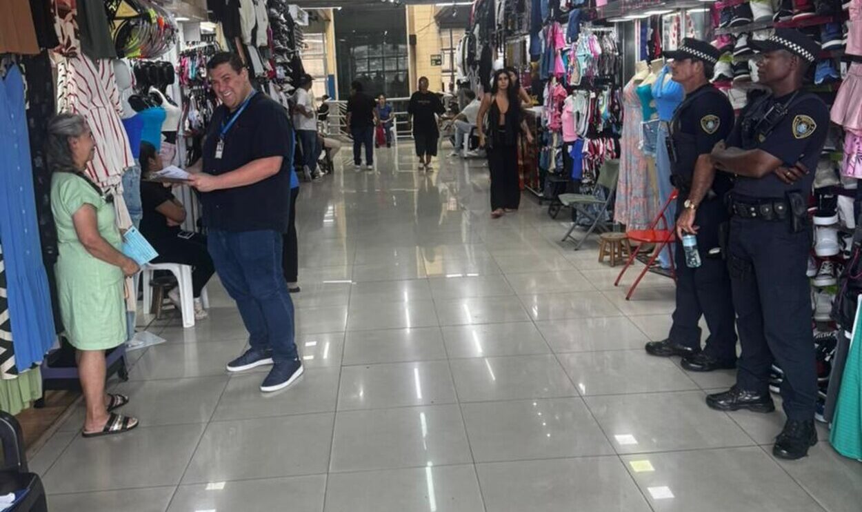 Ação do Executivo Municipal de Diadema é parte do processo de reestabelecimento da ocupação ordenada do espaço público, o que vem facilitando a mobilidade de pedestres, aumentando a segurança e mantendo as calçadas e vias limpas e organizadas