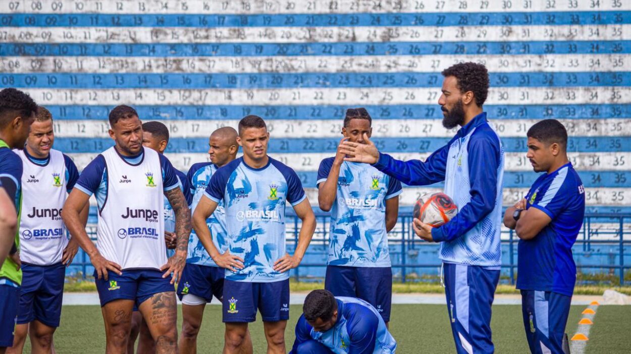 “Descanso aparece em campo”, diz preparador físico Kaio Soares