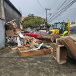 Prefeitura de Ribeirão Pires reforça importância do descarte correto de lixo para evitar enchentes