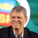 Tarcísio alfineta Lula ao celebrar prisão de Maduro: "Venezuela vencendo a esquerda"