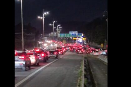 Motoristas enfrentam quase 30 km de congestionamento no Sistema Anchieta-Imigrantes