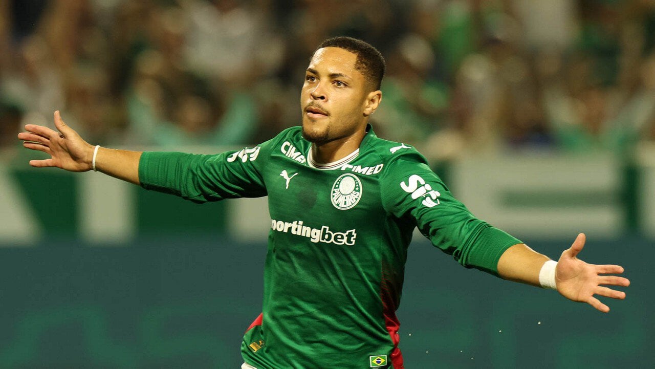 Vitor Roque sente e precisa ser substituído contra a Jacuipense