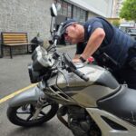 GCM detém motociclista após Smart Sanca identificar moto com sinais de adulteração de veicular