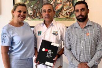 Deputada Carla Morando e prefeito Guto Volpi conquistam dois Programa Bairro Paulista para Ribeirão Pires