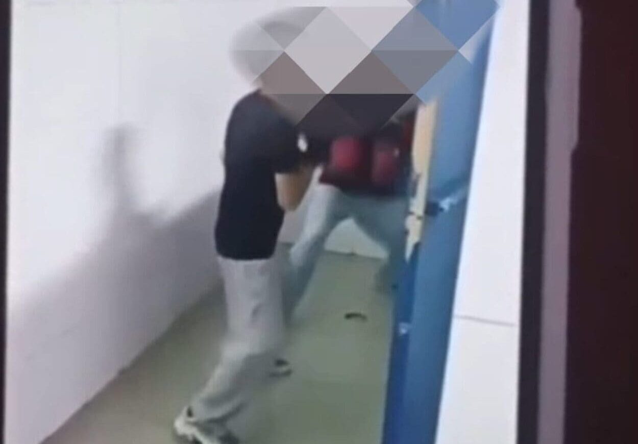 Luta no banheiro: Alunos organizam desafios de boxe em escola estadual de São Bernardo