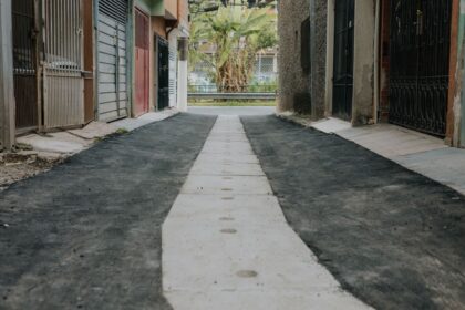 Entrega do recapeamento asfáltico da Vila Chaminé, em São Bernardo, é marcada por confraternização da comunidade