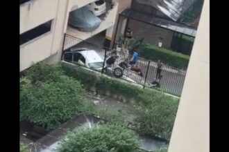 Carro despenca de garagem e atinge outro veículo no Centro de São Bernardo