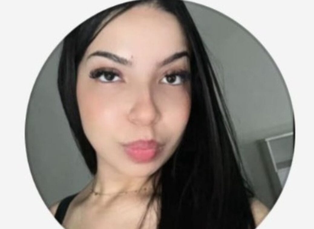 Cibelle Monteiro Alves, de 22 anos, era alvo de ameaças constantes, teve fotos íntimas vazadas pelo agressor em rede de lojas e temia pela vida desde o fim do namoro em 2025 