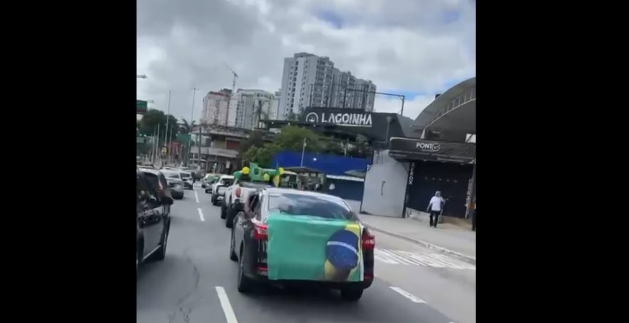 Carreata em São Bernardo integrou atos nacionais bolsonaristas neste domingo