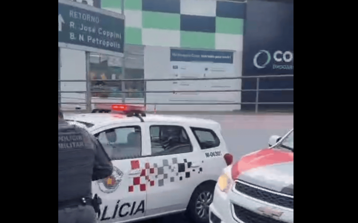 Tentativa de furto a farmácia mobiliza polícia e interdita trecho da Rua Tiradentes, em SBC