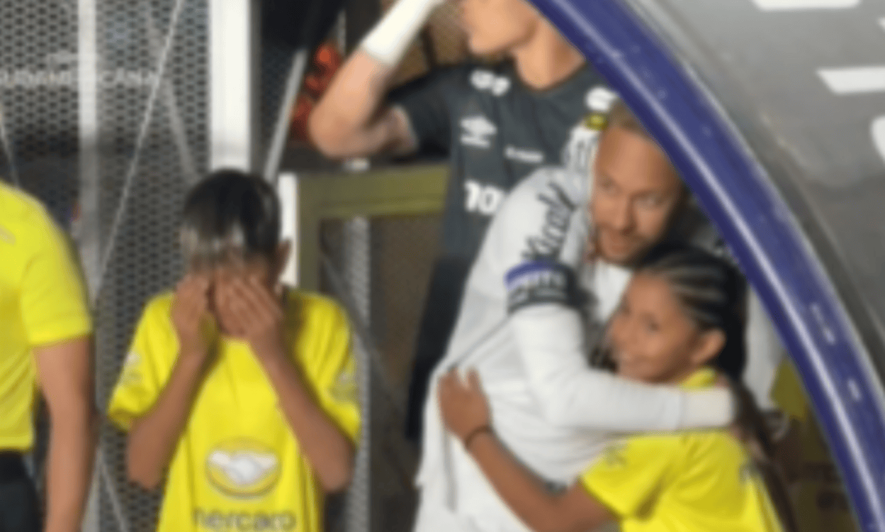 Emoção de crianças argentinas ao encontrar o ídolo Neymar viraliza nas redes sociais
