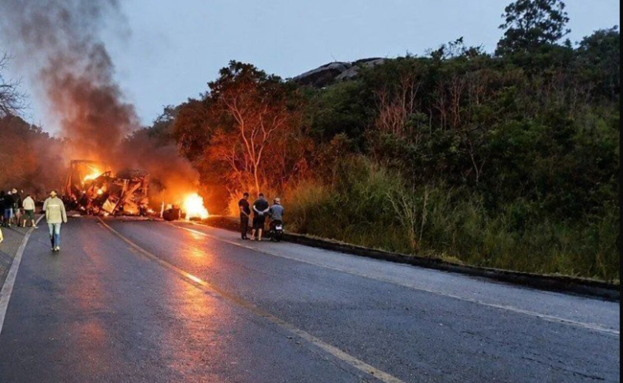 Tragédia na BR-251: três crianças estão entre os oito mortos em acidente com ônibus que saiu de São Bernardo Do Campo