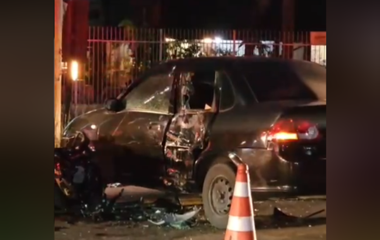 Acidente entre carro e moto deixa motociclista ferido na Rodovia Índio Tibiriçá