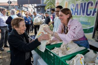 EcoSanca promove troca de recicláveis por alimentos e produtos de limpeza em São Caetano
